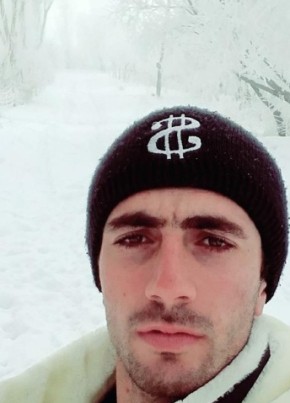 Suro, 29, Հայաստանի Հանրապետութիւն, Գյումրի