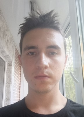 Artur, 21, Russia, Simferopol