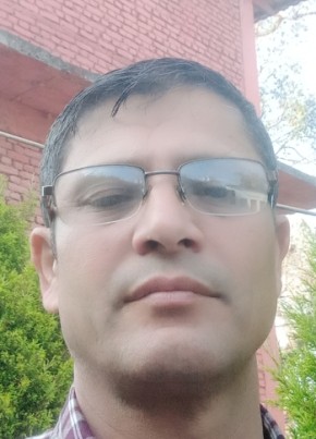 Bhakta из Kathmandu 18 лет