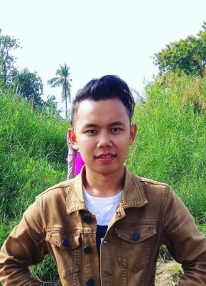 Zet, 27, Myanmar (Burma), Mandalay