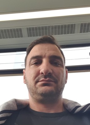 George, 36, Romania, Cheajna