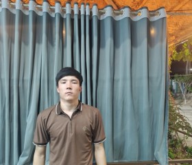 Doston Salomov, 20, Tirmiz