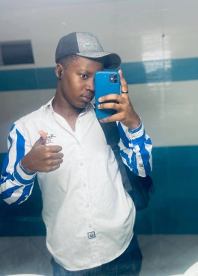 Daniel из Abidjan 18 лет