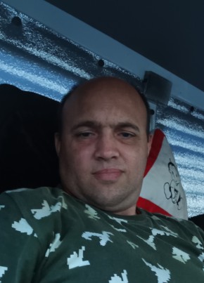 Александр из Калача 42 года
