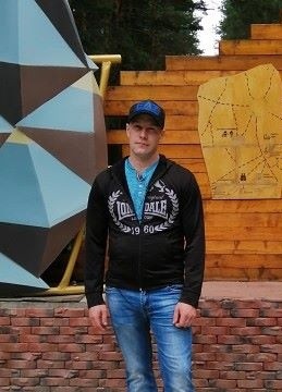 Игорь, 33, Россия, Колпашево