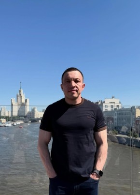 Илья из Дербента 37 лет
