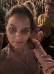 Elena , 34, Chisinau