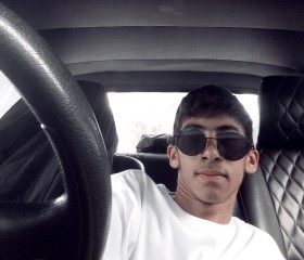 Fariz, 18, Baku