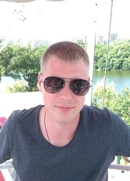 Олег из Пскова 46 лет