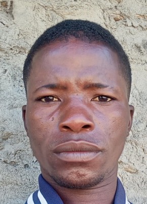 Edú, 29, República de Moçambique, Lourenço Marques