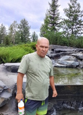 Евгений из Бийска 51 год