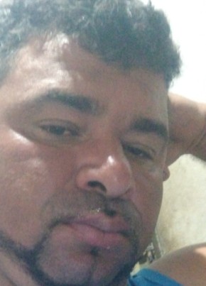 Luciano, 40, República Federativa do Brasil, Ribeirão das Neves