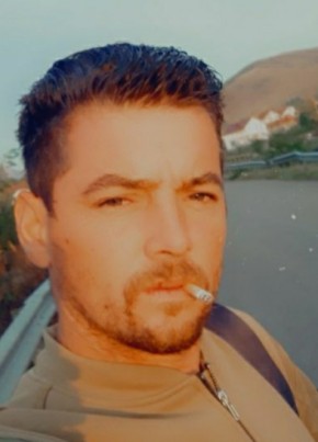 Doni, 40, Republika e Kosovës, Gjakovë