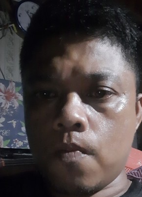 Moe, 35, Myanmar (Burma), Nay Pyi Taw