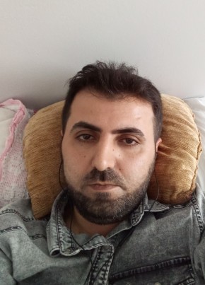 Hasan, 40, Türkiye Cumhuriyeti, İstanbul
