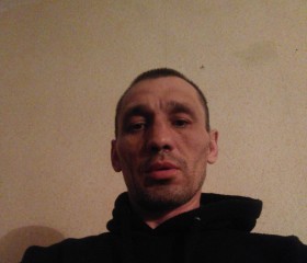 Олег, 45 лет, Волхов