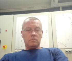 Viktor, 46, New York City