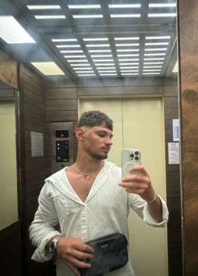 Андрей из Владивостока 25 лет