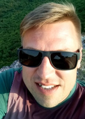 Влад из Евпатории 44 года