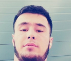 Umar, 22, Hamburg