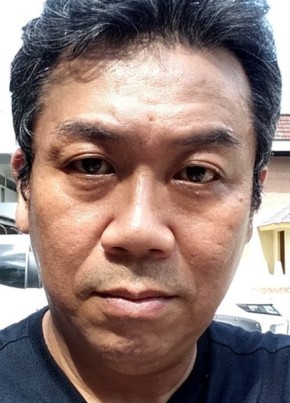 Mic, 52, ราชอาณาจักรไทย, กรุงเทพมหานคร