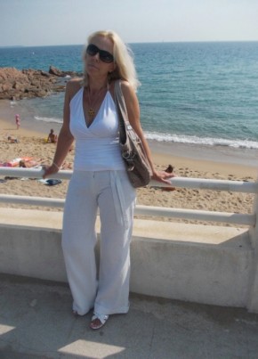 Лариса, 61, République Française, Cannes