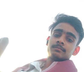 Mayank Kumar Raj, 21, Surat