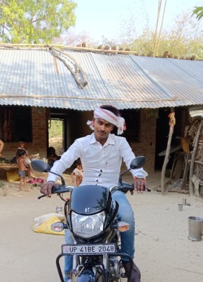 Sandeep pal, 29, India, Barnāla