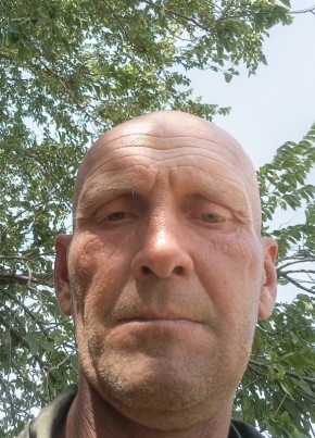 Евгений из Нальчика 45 лет
