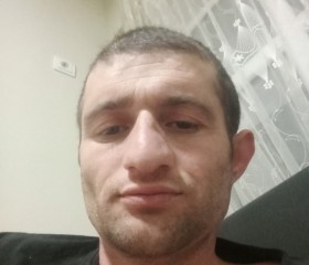 გი, 18, Batumi