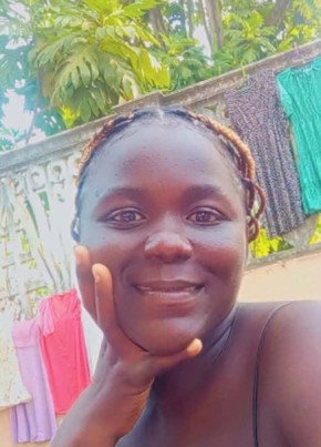Edna Teixeira из São Tomé 33 года
