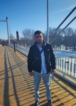 Низомиддин из Оренбурга 26 лет