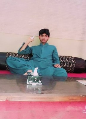 Zahoor Ahmed, 18, پاکستان, مُلتان‎