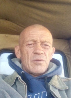 Андрей из Мамонтово 56 лет