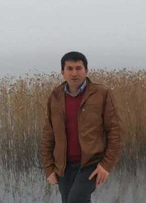 YILMAZ , 46, Türkiye Cumhuriyeti, Bağcılar