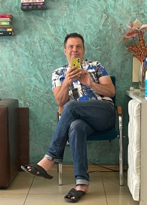 Кирилл из Воронежа 39 лет