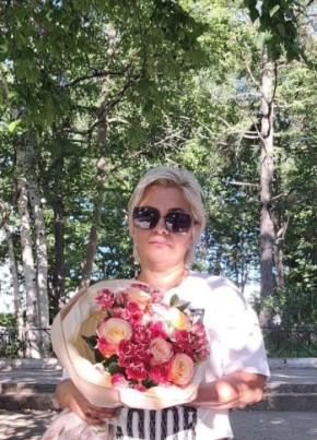 Оля из Охи 18 лет
