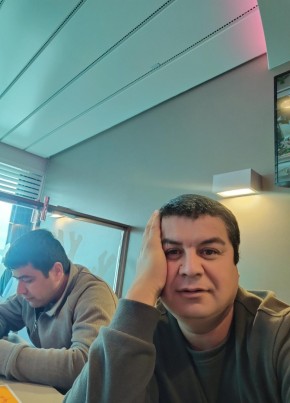Rustam из Bressanone 43 года