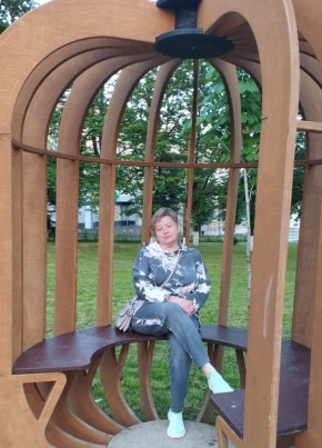Наталья, 61, Россия, Остров