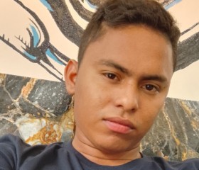 Alberto, 22, Bogota