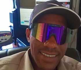 Roger, 41, Cua