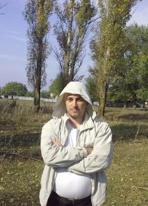 Роберт из Махачкалы 48 лет