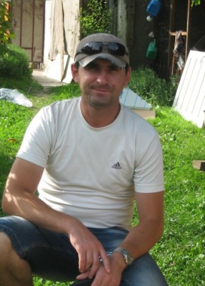 Эдуард, 44, A Magyar Népköztársaság, Budapest