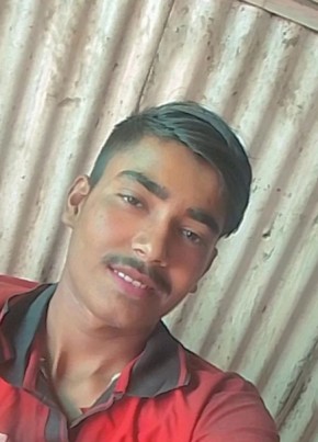 Sahil, 18, India, Shāhpur (Madhya Pradesh)
