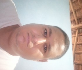 Leandro Neves le, 37, Nanuque