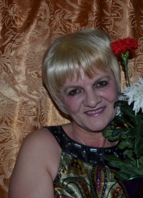 Анна, 64, Россия, Сладково
