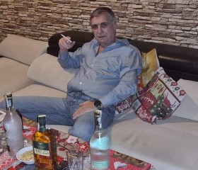 Николай, 58 лет, София