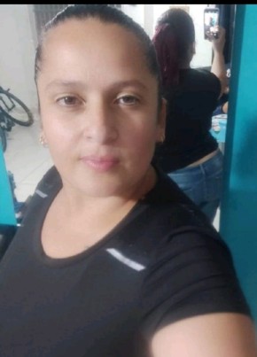 Milena, 47, República de Colombia, Santafe de Bogotá