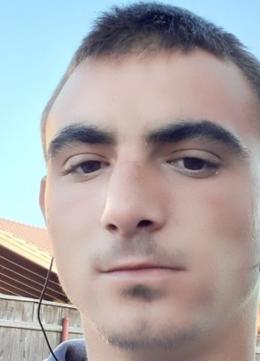 Ionel, 21, Romania, Mihaiu Viteazul