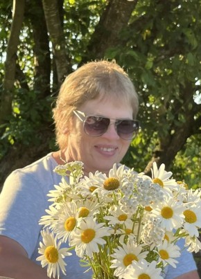 Зинаида из Олонеца 62 года